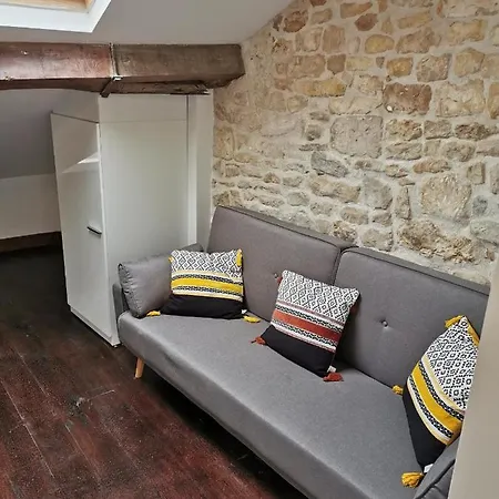 Apartment Studio 1d Ruffec
